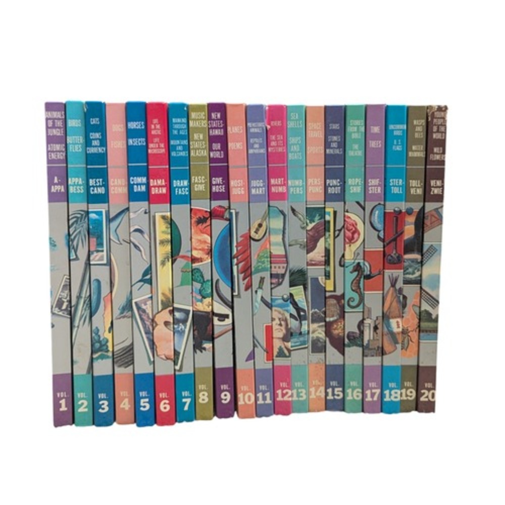 1960 Standard Treasury Of Learning w/ Dictionary For Young People Vol. 1-20